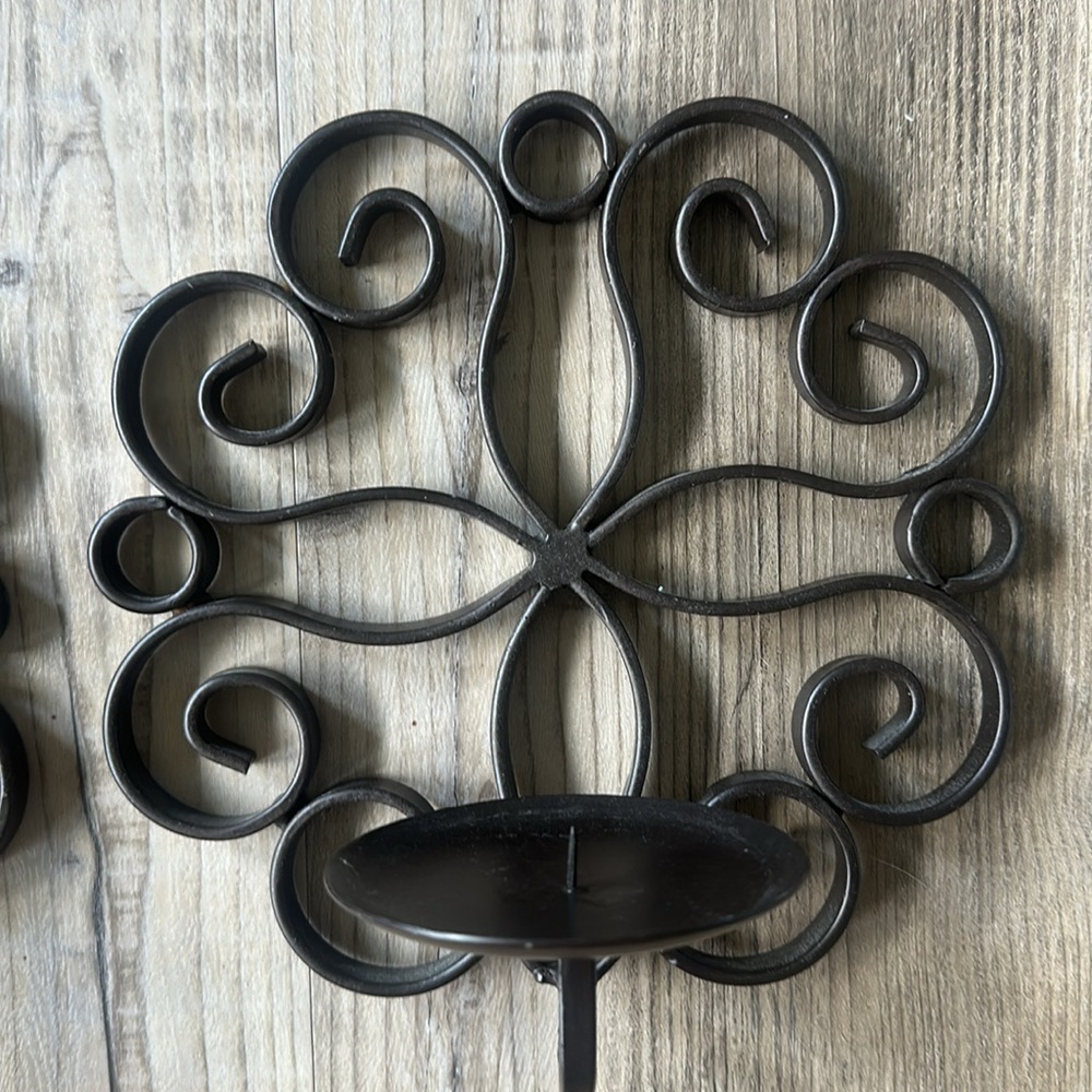 Elegant  Wall Sconce Set - Picture 3 of 3